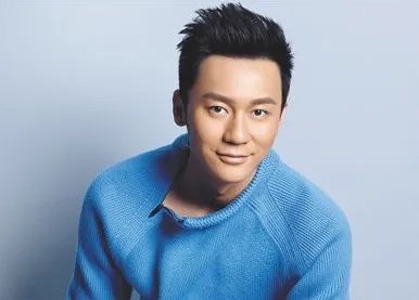 疑范冰冰李晨现身民政局领证，现场照片曝光，真相令人失望，究竟怎么回事？