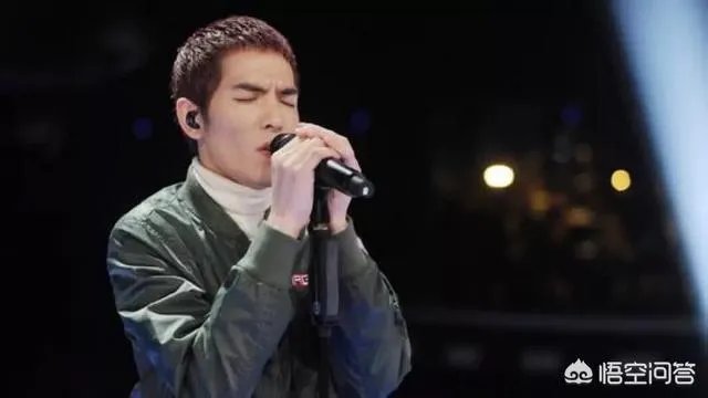 你觉得杨宗纬会和萧敬腾合作吗？如何评价两人？