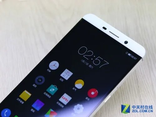 全是金属身 2500元内最佳八大手机推荐