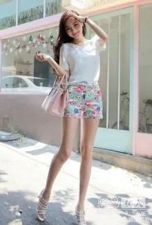 为什么一些现代的女生喜欢露腿？