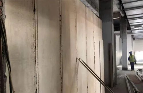 grc轻质隔墙板是什么材料