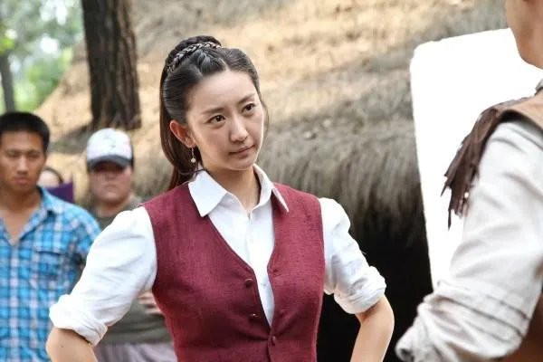 唐一菲从《演员请就位》退赛，原因是什么？