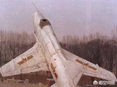 如何评价歼-12战斗机？