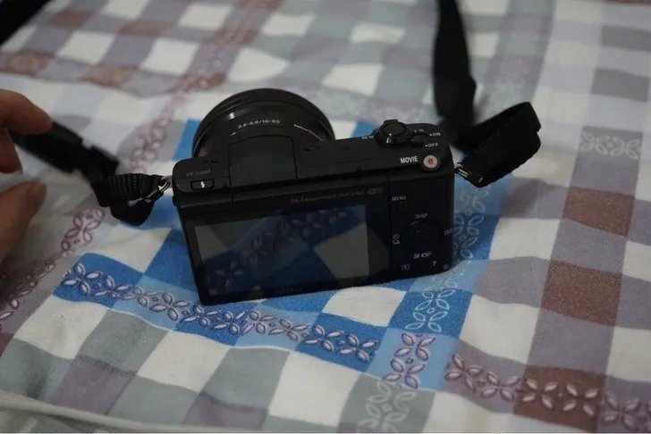 Sony/索尼RX100 II（M2黑卡 M2 黑卡二代） 苏宁易购2849元（包邮）