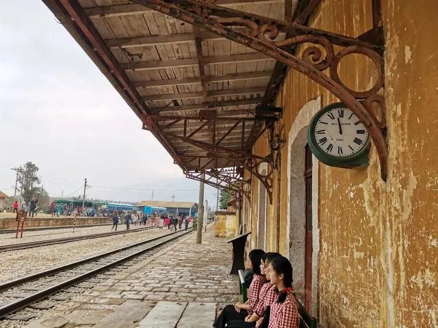 云南红河州蒙自市有什么值得推荐的旅游景区吗?