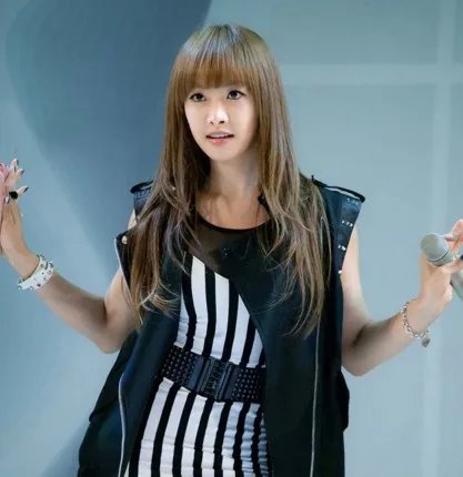 kris看宋茜的照片曝光 解约真正原因大公开