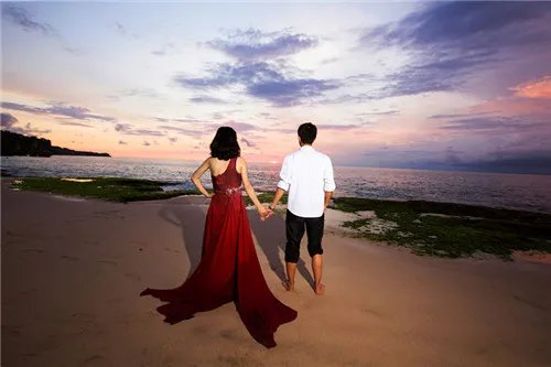 巴厘岛蜜月旅游多少钱 巴厘岛旅游这些不能忘带