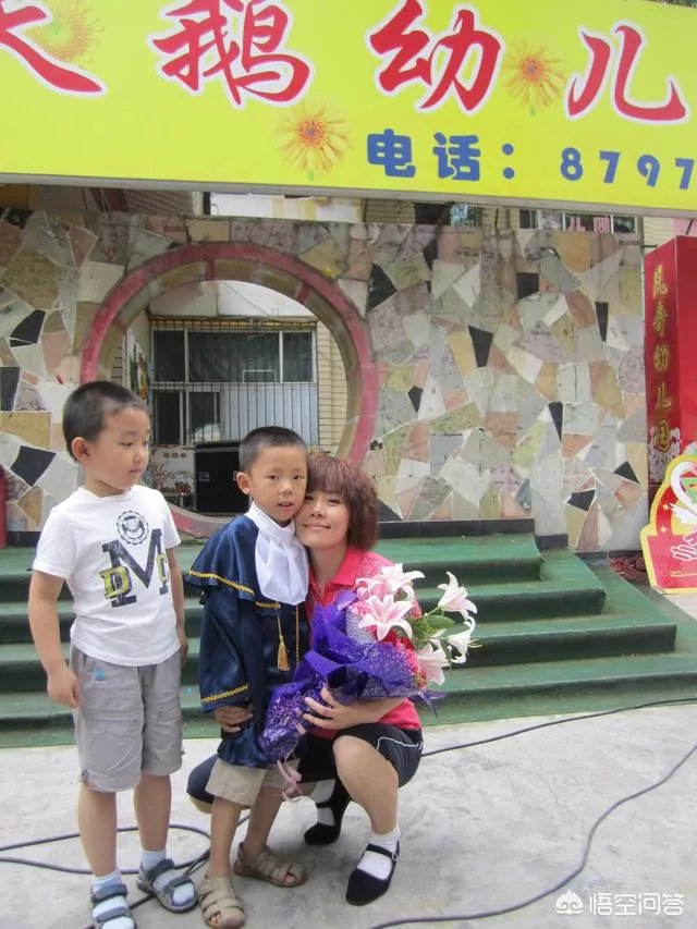 你是怎样纪念自己的青春的？晒老照片还是同学聚会？