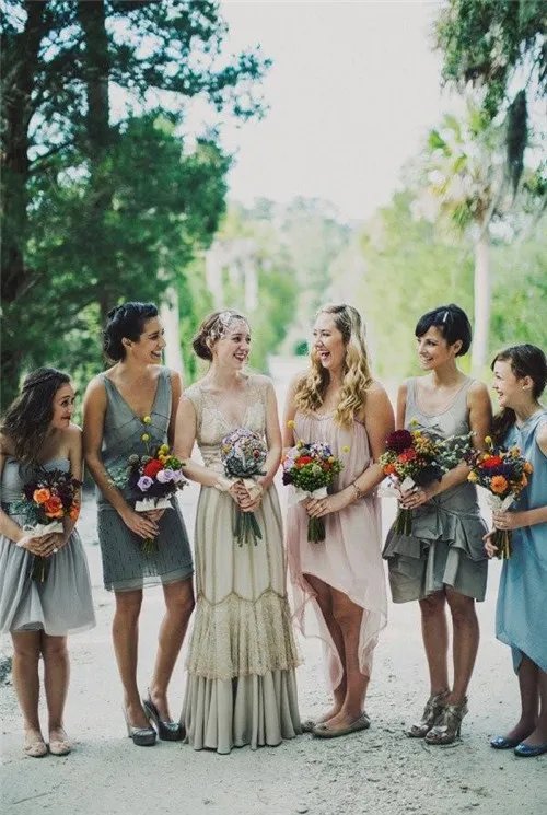 结婚一定要伴娘吗 伴郎伴娘在婚礼中需要做什么