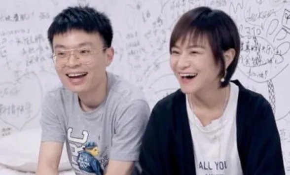 程璐为何要与思文离婚？