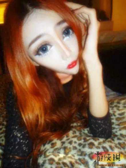 都是些神马玩意 网络红人超奇葩的“锥子脸”