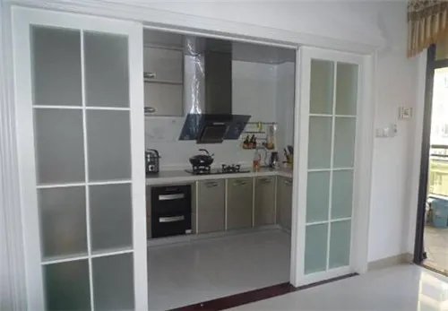 厨房移门效果图欣赏  怎么挑选厨房移门