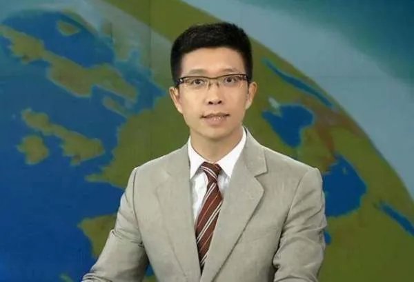 手语老师周晔，直播25年“不说话”，一开口想给朱广权一巴掌，为什么