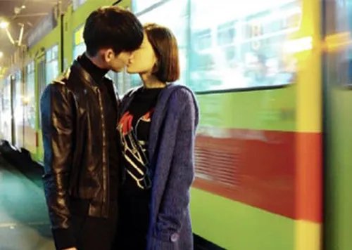 郑爽发声否认出轨 张翰方面却称真相大白