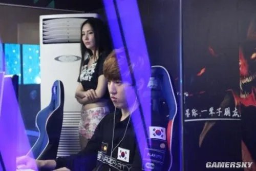 中韩星际嘉年华火热现场 全明星阵容震撼电竞