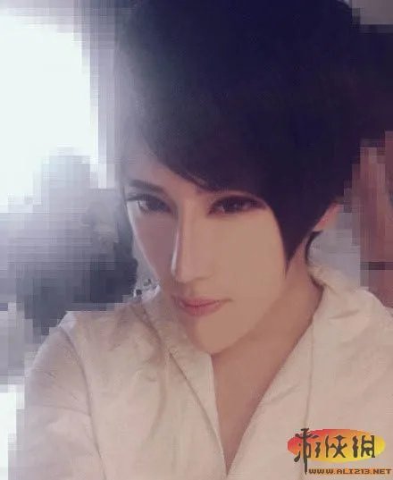 都是些神马玩意 网络红人超奇葩的“锥子脸”