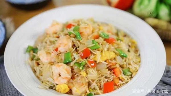 炒饭粒粒分明的秘诀是什么?