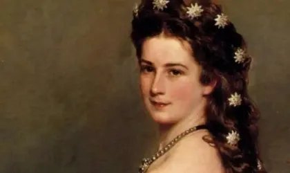 蓝血顶奢是什么