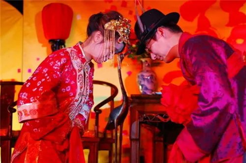 中式婚礼用品有哪些  中式婚礼需要多少钱