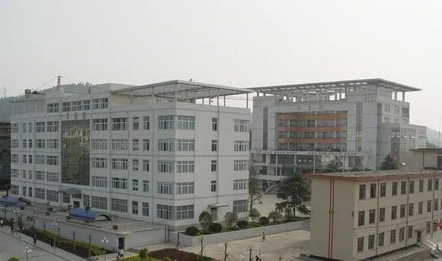 淮南职业技术学院?