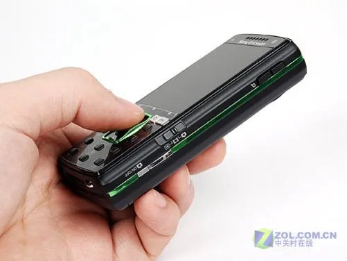 迟到的王者 500万像素AF索爱K850i评测