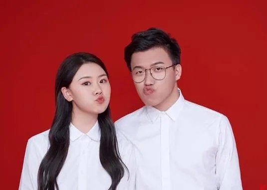 90后同名同姓情侣领证结婚 网友：一定是特别的缘分