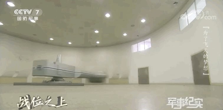 一个特殊的红色按钮：20多年从未有中国航天员按下