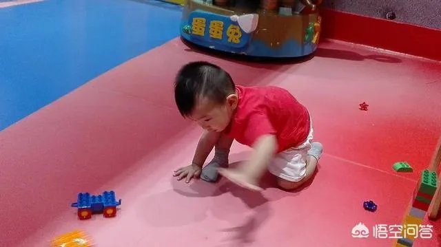 “人生如梦,岁月无情”怎么写藏头诗?