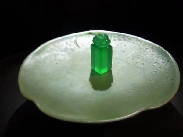 宝石级翡翠什么样