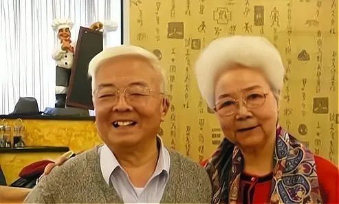 田华：从贫民女到艺术家，一家四口皆患癌去世，今92岁为何仍要挣钱养家？