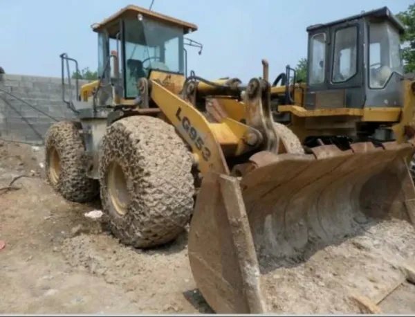 疯狂装载机撞人原因