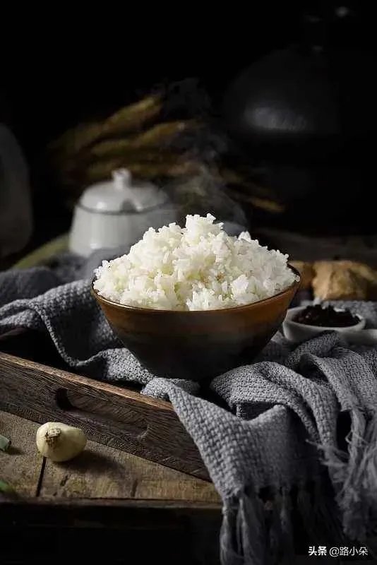 美食摄影。东北稻田米，如何拍摄出“颗颗饱满粒粒香”的效果？