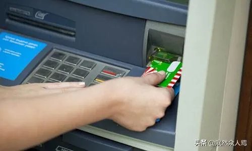 老人过世了，身份证注销后银行的钱能取出吗？