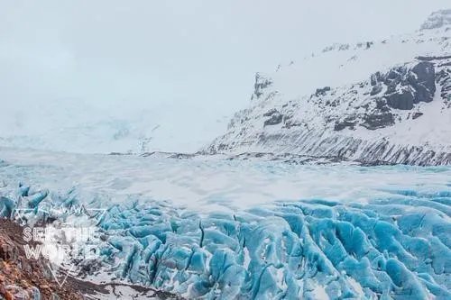 太纠结了，想问下大家年底芬兰好玩还是冰岛好玩啊？