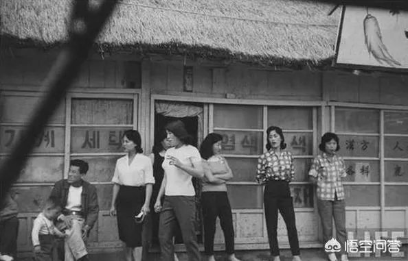 在“慰安妇”协议上,文在寅再展“变色龙”本色,你怎么看?