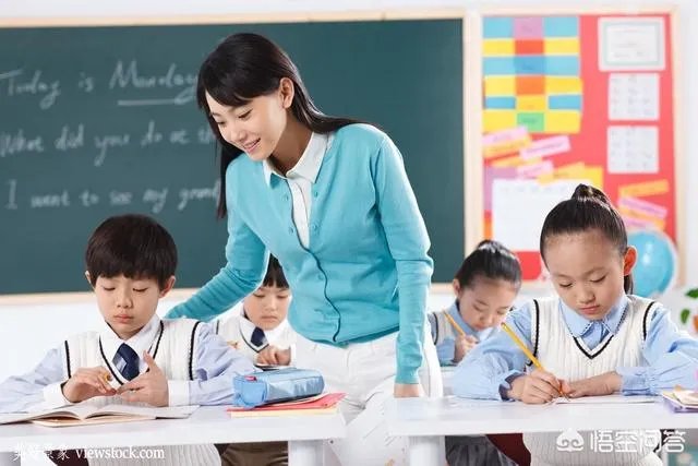 如何看待莆田一家长向老师晒全家官职？