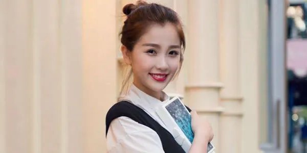 虞书欣朋友圈内容被售卖