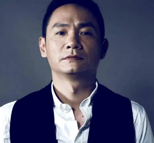 果静林在妻子患癌离世后，生活过得怎么样了？