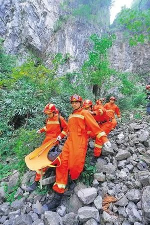翼装飞行失联女生身亡，你怎么理解人的价值追求？