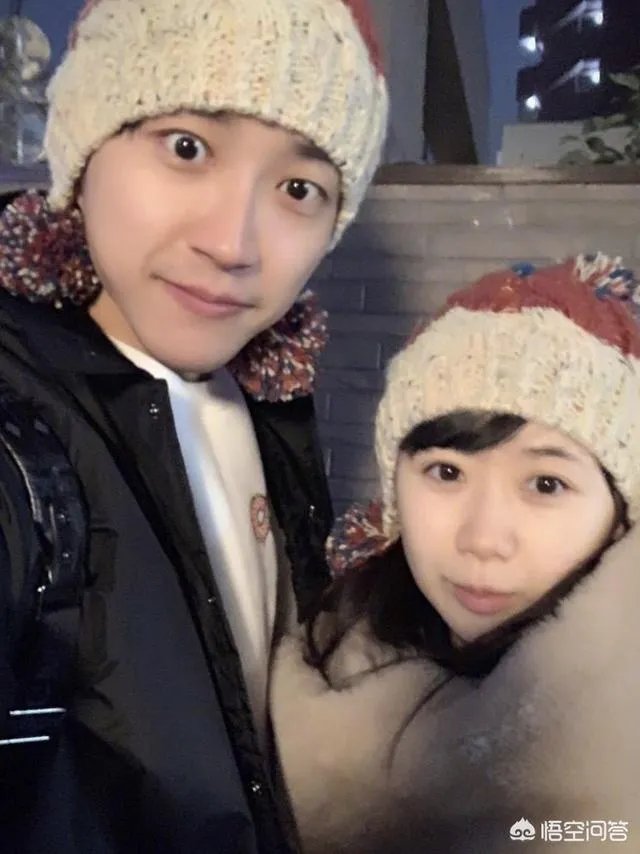 江宏杰晒全家福爱酱软萌出镜，怀孕6个月的福原爱为什么看不出孕肚？