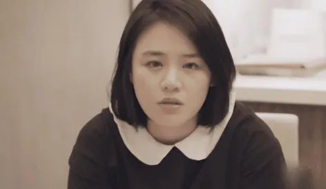 马思纯空降粉丝群，否认没事业心恋爱脑，称过去一年在治疗抑郁症，咋看？