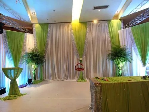 小型婚庆公司的前景如何 自己开婚庆公司的四个条件