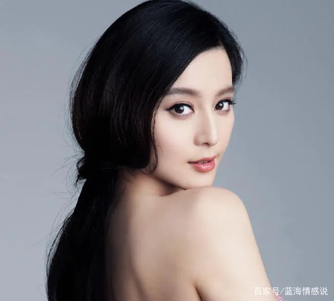 疑范冰冰李晨现身民政局领证，现场照片曝光，真相令人失望，究竟怎么回事？