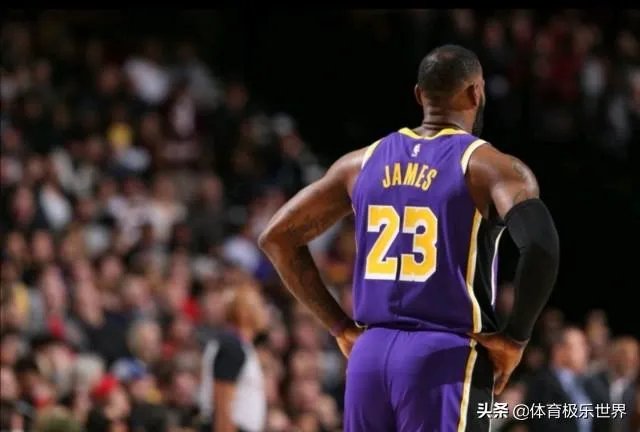 湖人大胜开拓者收获三连胜，而快船被雄鹿狂虐，如何评价？