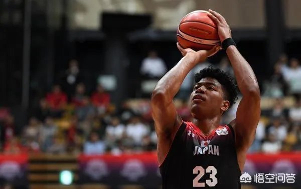 八村塁将穿9号!奇才关注度一夜增加1.5万人。球迷调侃要是中国1.5亿打底,你怎么看?