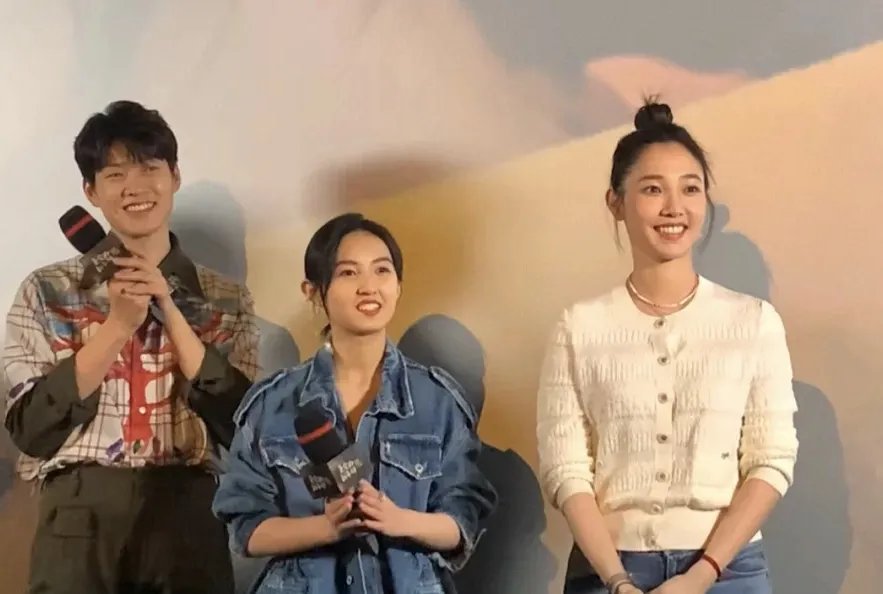 如何看待白百何一直帮助熊顿的父母这件事？