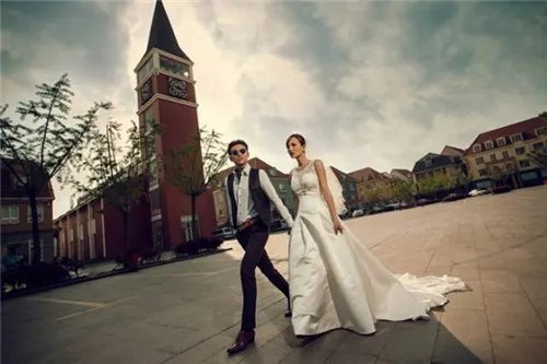 上海公主婚纱摄影怎么样 2017婚纱照都流行什么风格