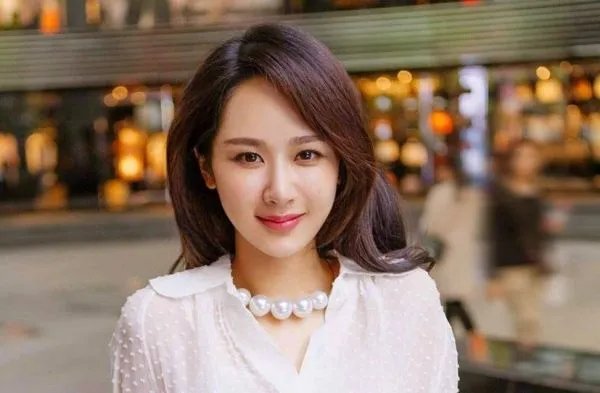 杨紫呼吁大家不要散播网站非法流出的《亲爱的，热爱的》全集，她需要维权吗？