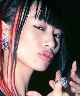 国模白灵大尺度新图大全  文静清纯惹人喜爱