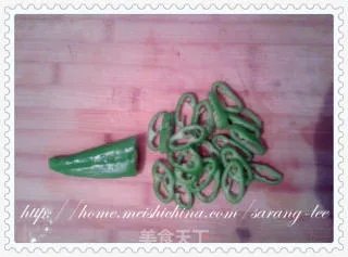 朝鲜美食—酱香浓郁的朝鲜大酱汤 된장국